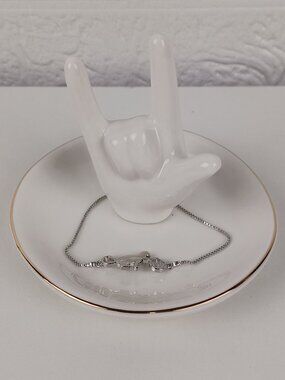 NWT Hanna's Many Hats 925 Silver Plated Cat Bolo Slider Bracelet